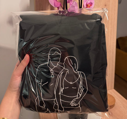 Bluza z outlinem ze zdjęcia